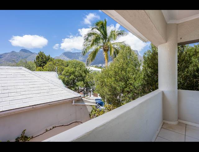 2 BEDROOM APARTMENT TO LET IN TAMBOERSKLOOF